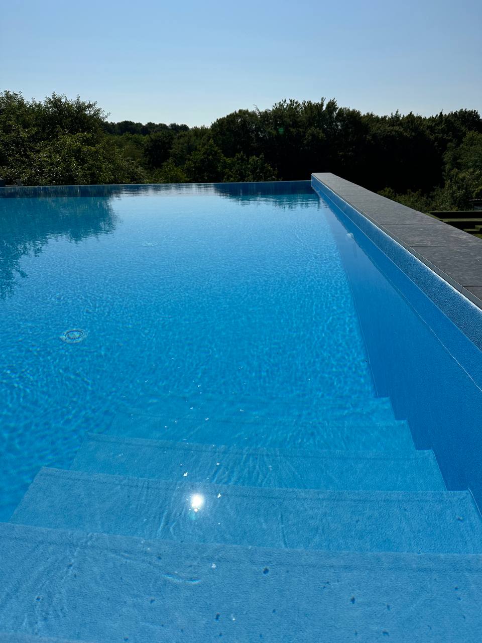 photo_5413362323474740234_y